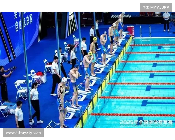 成都轨道交通开设赛事专线 东安湖游泳馆蝶泳决赛当日延时运营